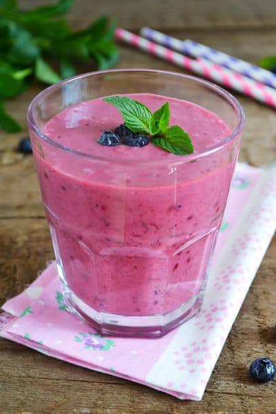15 Creamy Smoothie Recipes Without Yogurt. No Dairy At All!