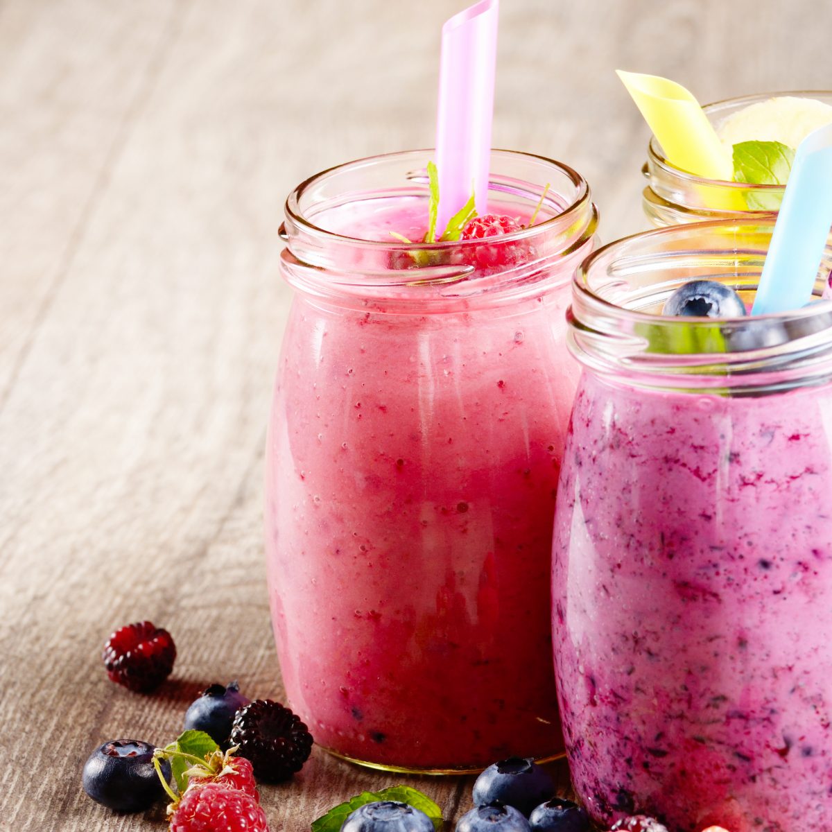 3 Delicious Fresh Fruit Smoothie Recipes for Spring