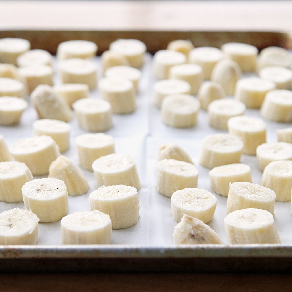 A Better Way to Freeze Bananas For Smoothies, Banana Bread, and More ...