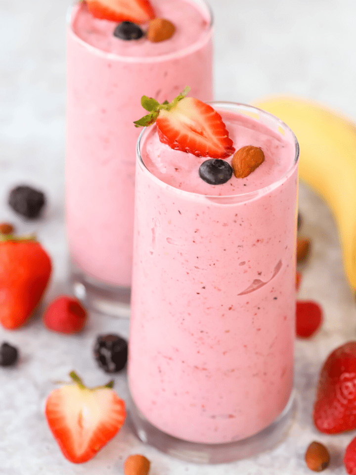 Almond Butter Smoothies with Greek Yogurt