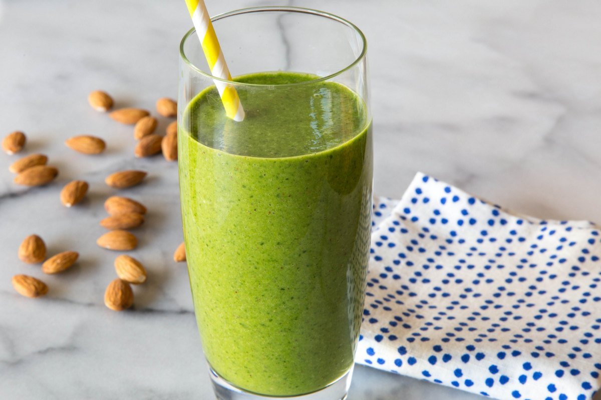 Almond Butter Spinach Smoothie Recipe