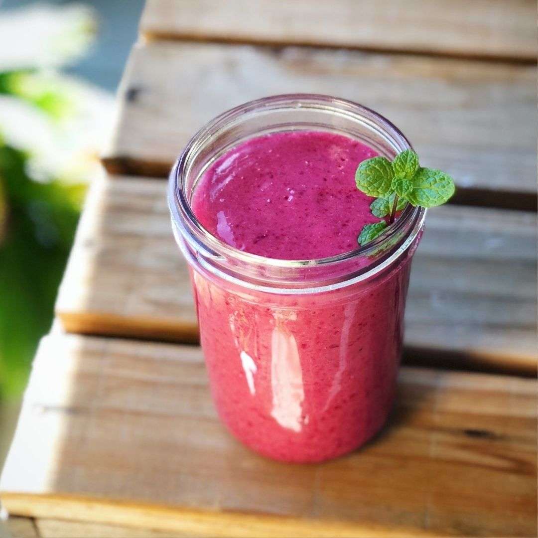 Beet Raspberry Smoothie for Weight Loss and Liver Detox