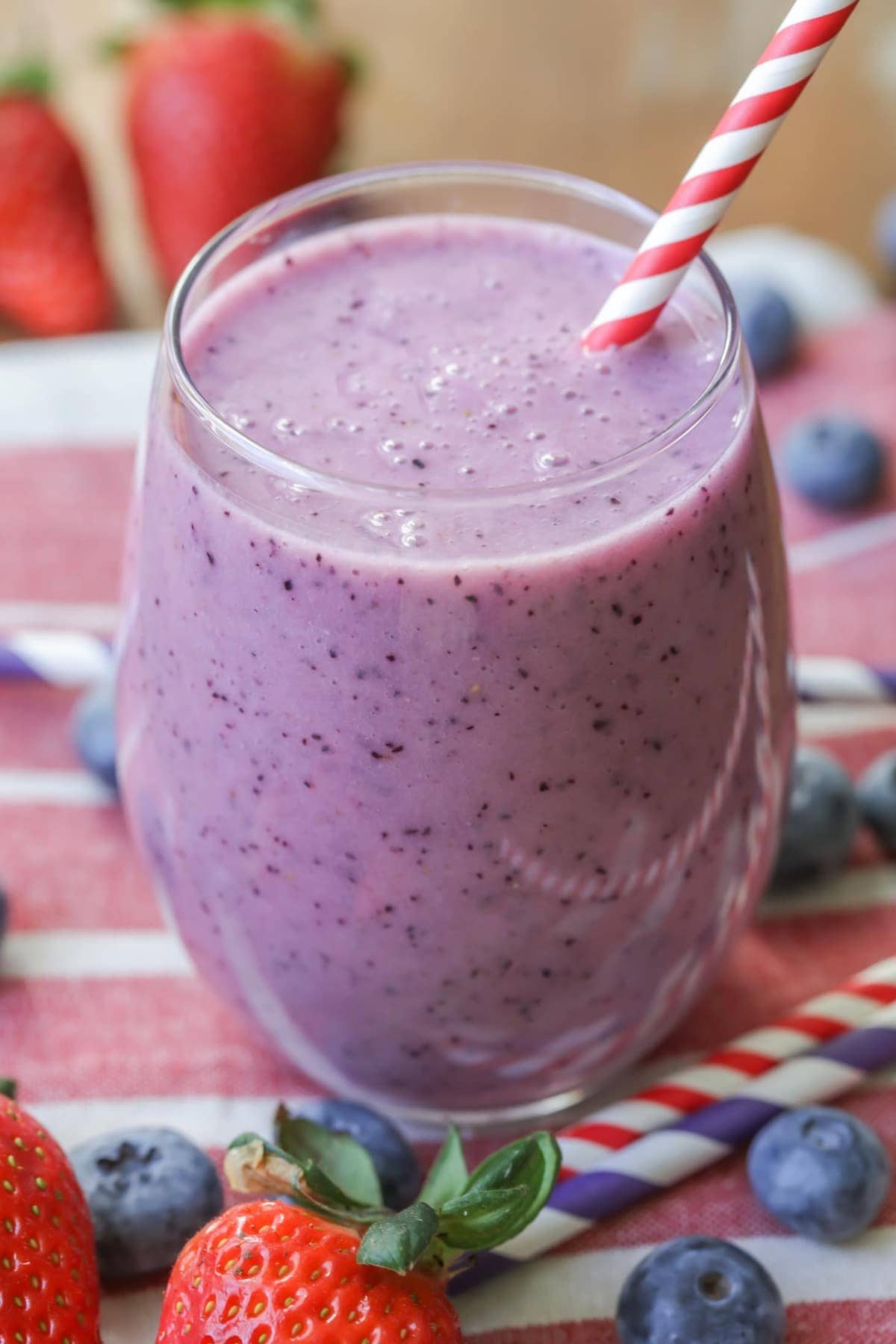 blueberry strawberry smoothie nutrition facts