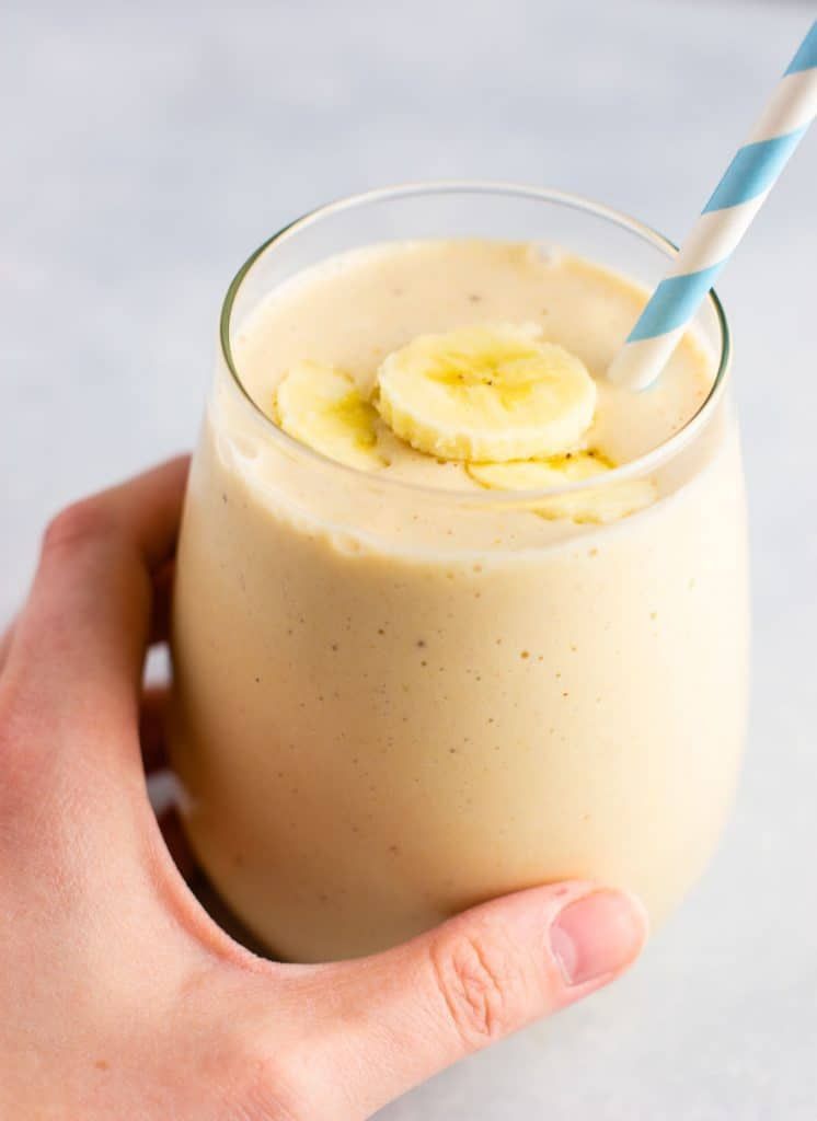 Easy and healthy peanut butter banana smoothie â perfect for a nutritio ...