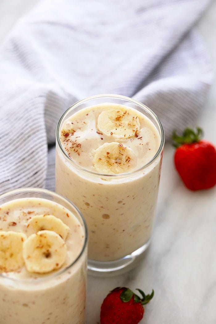 Healthy Banana Smoothie (11g of protein!)