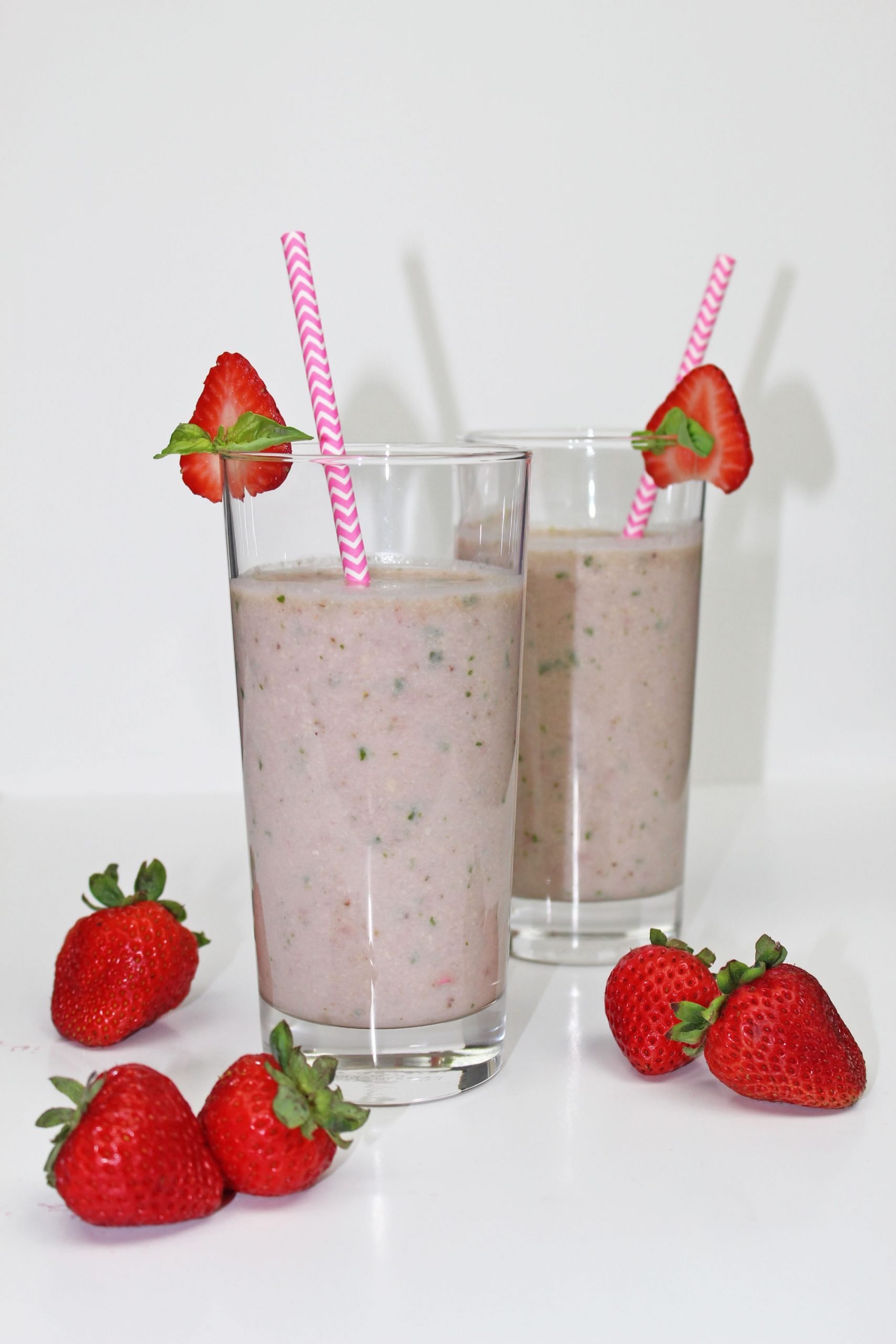 How to Make a Banana Strawberry Basil Smoothie Try this ...
