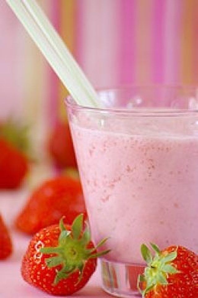 How to Make a Frozen Fruit Smoothie