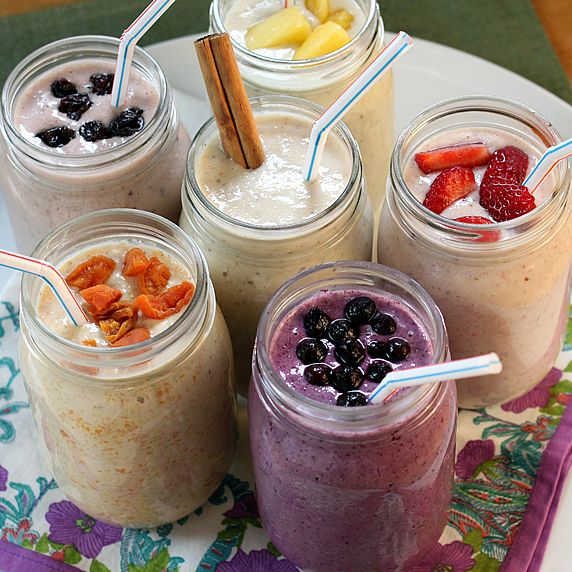 How to Make Your Very Own Homemade Oatmeal Smoothies!