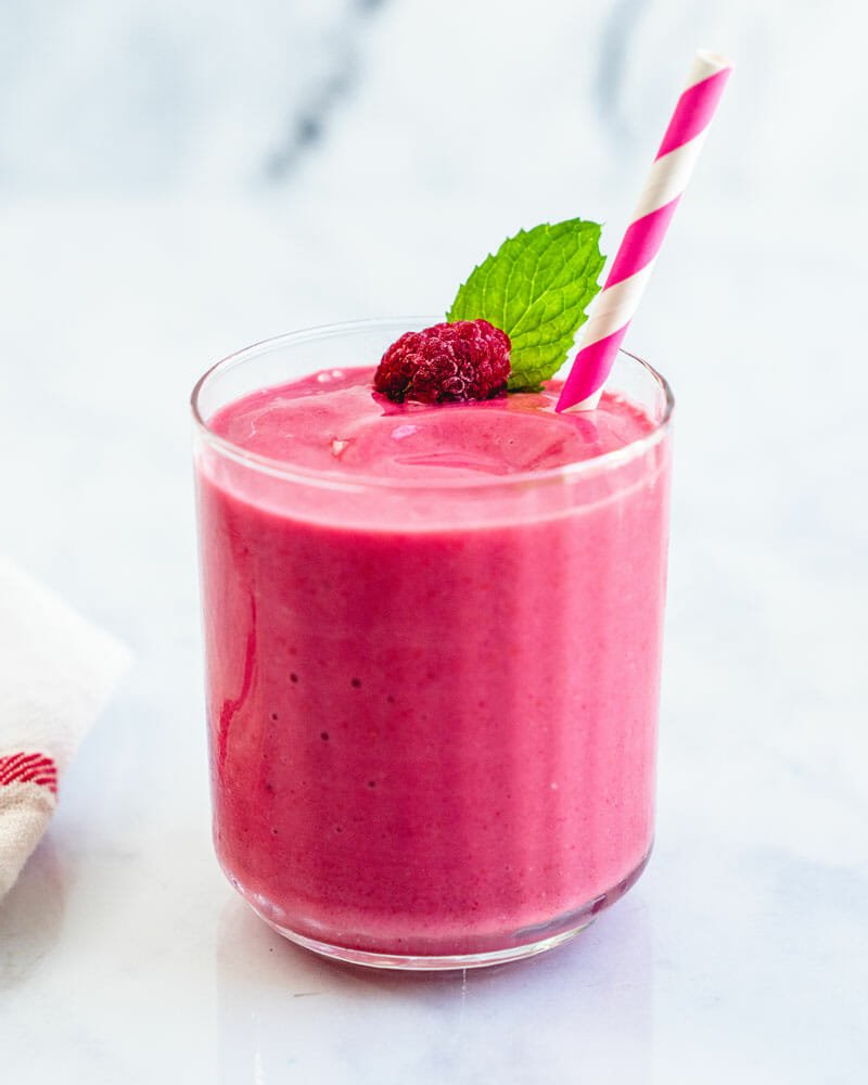 Perfect Raspberry Smoothie â A Couple Cooks