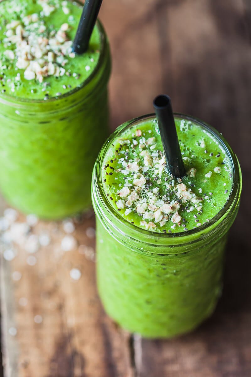 Pineapple Spinach Green Smoothie {Vegan}