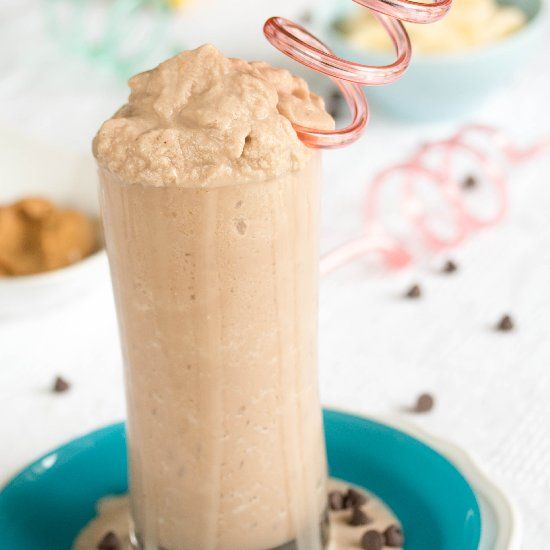 Rich chocolate, creamy peanut butter, and smooth banana smoothie ...