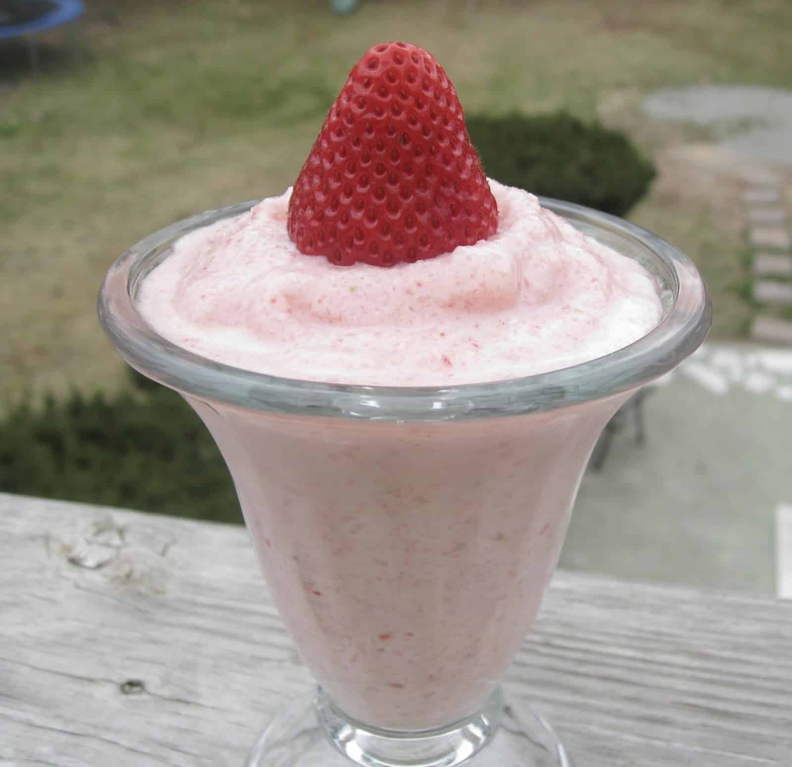 Strawberry and Banana Ice Cream Smoothies