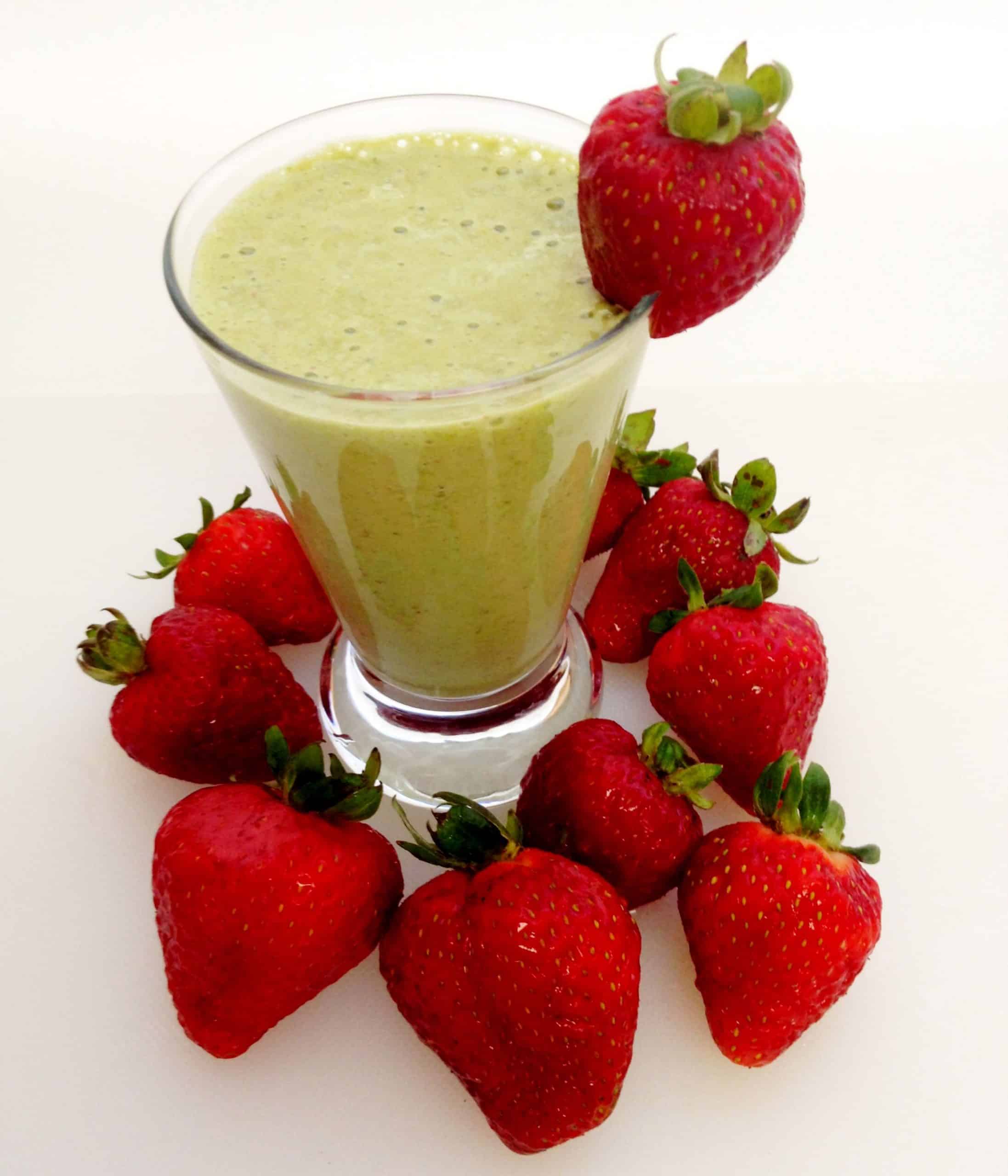 strawberry protein green smoothie