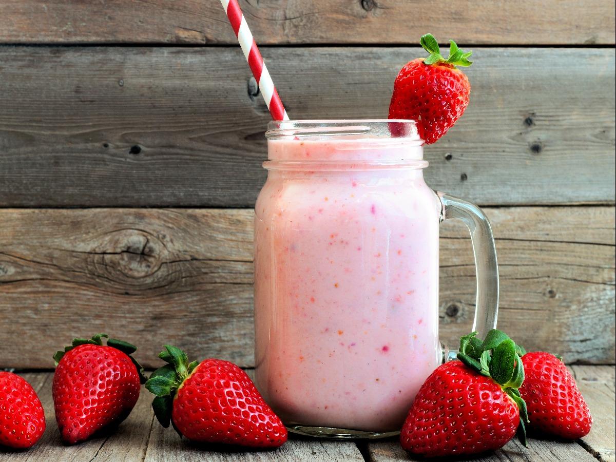 Strawberry protein smoothie Recipe and Nutrition