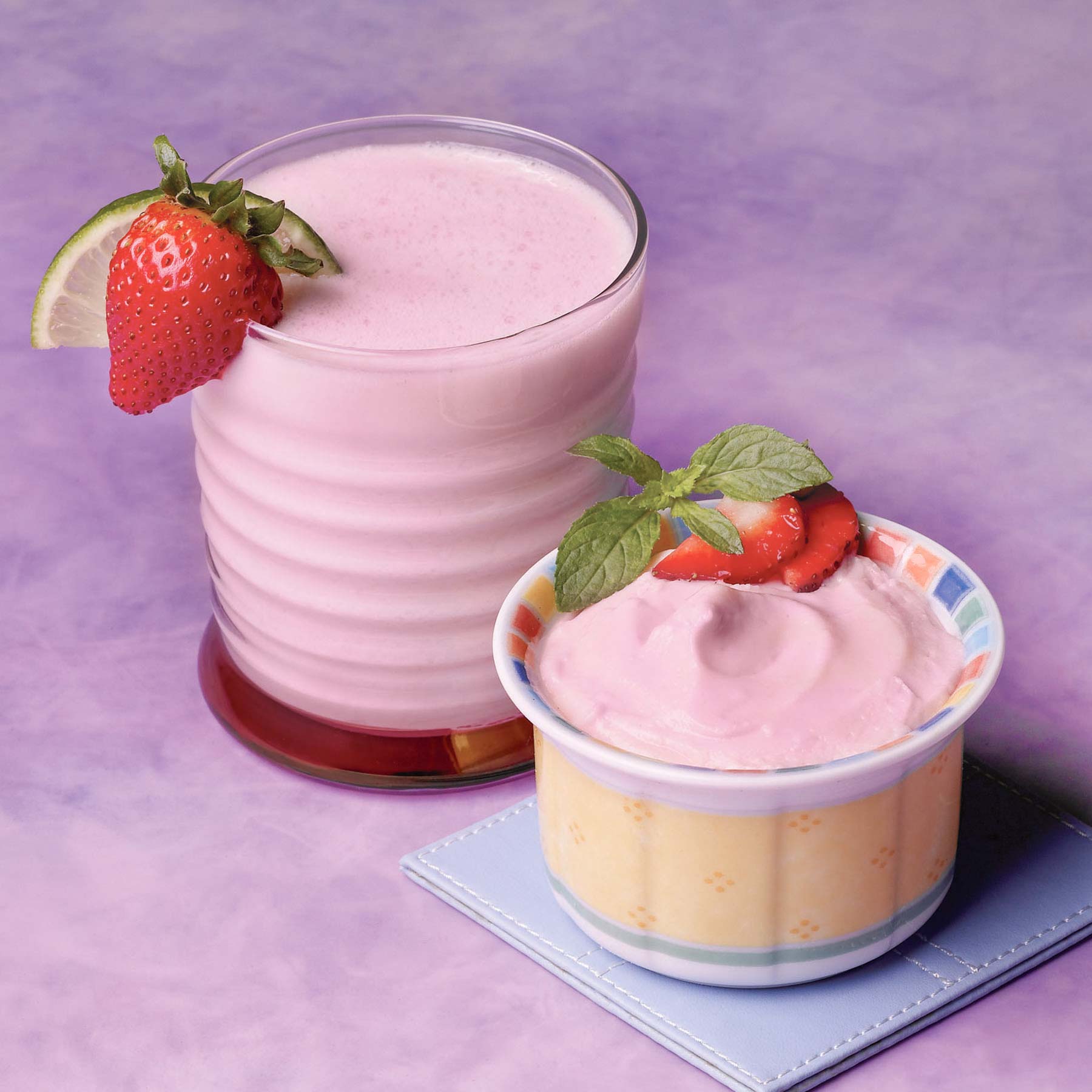 Strawberry Yogurt Smoothie Meal Replacement â Dr. Linda